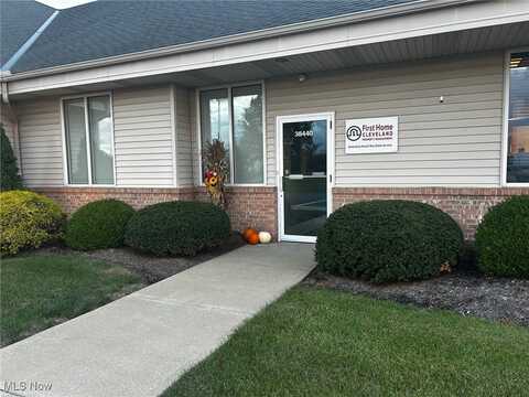 38450 Chester Road, Avon, OH 44011