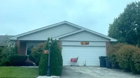 Cedar, COUNTRY CLUB HILLS, IL 60478