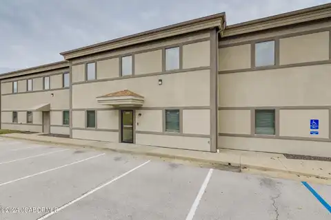 2023 ST. MARYS BOULEVARD, Jefferson City, MO 65109