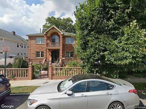 42Nd, FLUSHING, NY 11358