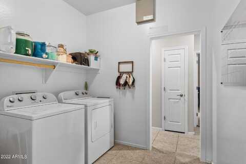 Fawn, LAVEEN, AZ 85339