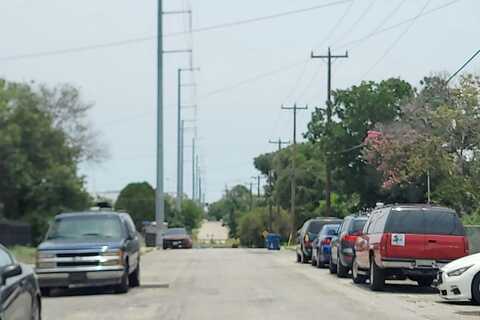 Rivas, SAN ANTONIO, TX 78207
