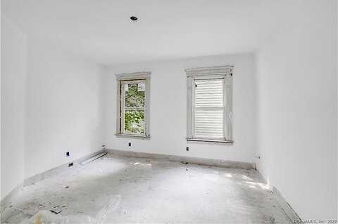 Ashley, WATERBURY, CT 06704