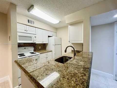 University, DAVIE, FL 33328