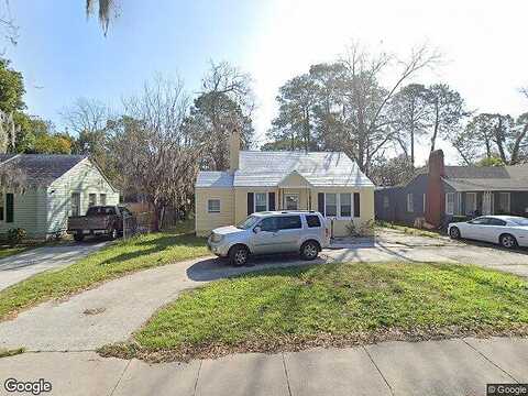 Bee, SAVANNAH, GA 31404