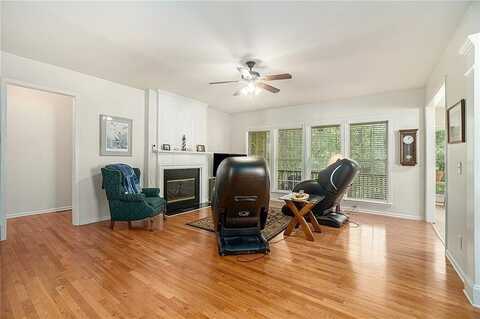 Whirlaway, WOODSTOCK, GA 30189