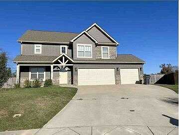 Ewing, CLARKSVILLE, TN 37043