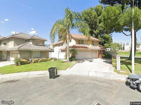 Plumas, FONTANA, CA 92336