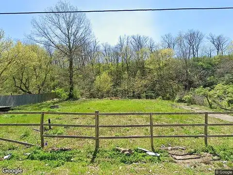 Lois, NICHOLASVILLE, KY 40356