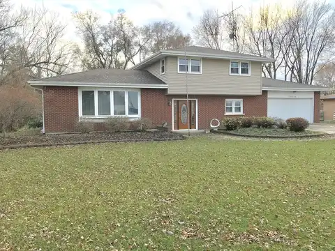 Dixie, SAINT ANNE, IL 60964