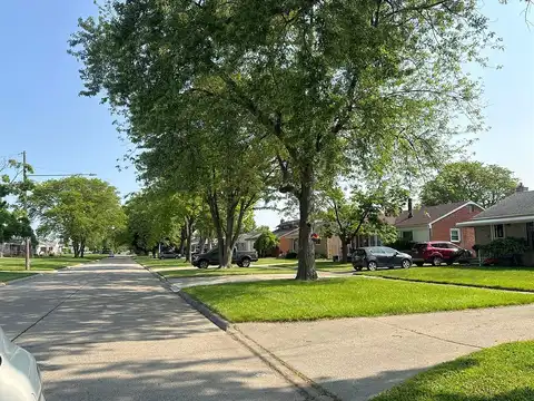 Churchill, SOUTHGATE, MI 48195