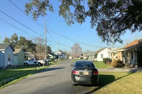 Leonard, RACELAND, LA 70394