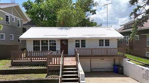Bever, CEDAR RAPIDS, IA 52403