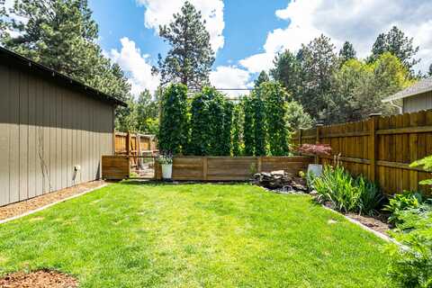 Sorrento, BEND, OR 97702