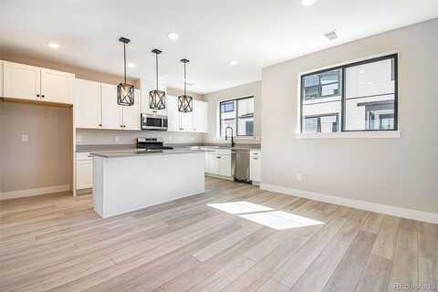 Holly, DENVER, CO 80222