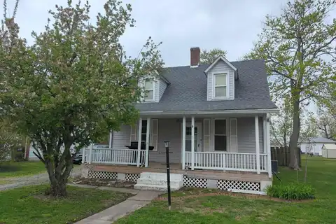 North, BRIGHTON, IL 62012