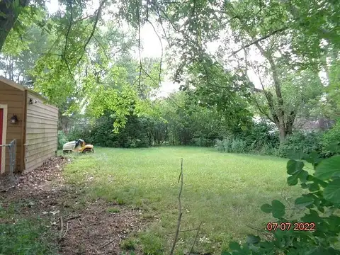 Sharon, ROCKFORD, IL 61103