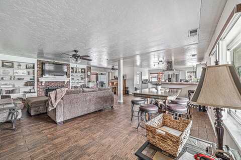 Maple, FRESNO, CA 93703