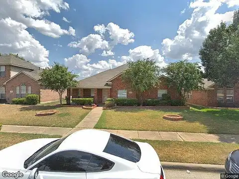 Bridle Path, LANCASTER, TX 75146