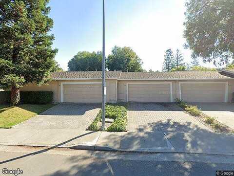Majestic Oak, CUPERTINO, CA 95014
