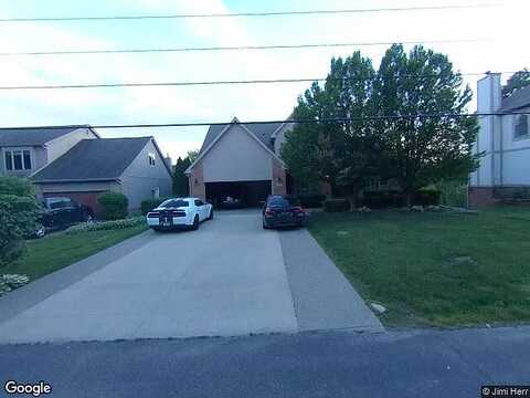Charms Ravine, WIXOM, MI 48393