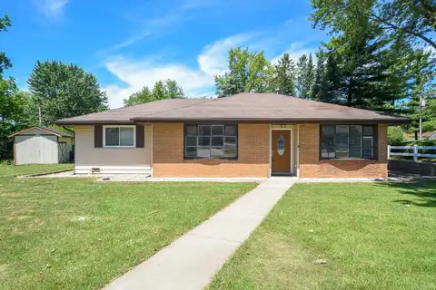 Honeysuckle, LINDENHURST, IL 60046