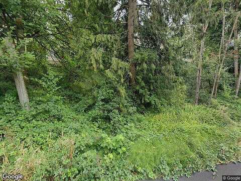 118Th, BELLEVUE, WA 98005