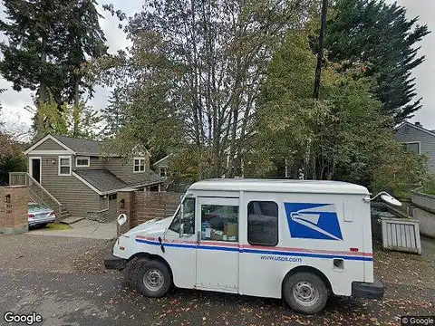 Shannon Dr Se, BAINBRIDGE ISLAND, WA 98110