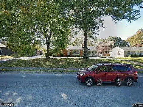 Browns, LOUISVILLE, KY 40220