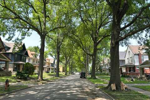 29Th, KANSAS CITY, MO 64128