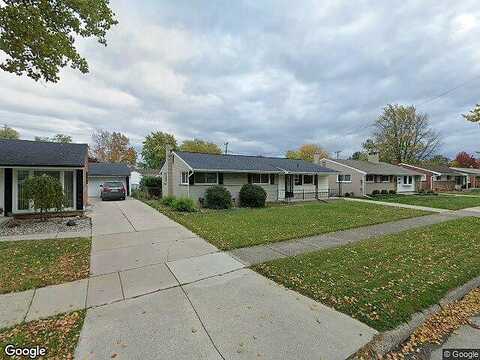 Manhattan, SAINT CLAIR SHORES, MI 48082