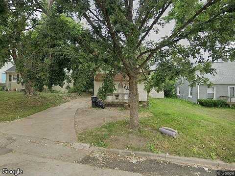 12Th, CEDAR RAPIDS, IA 52404