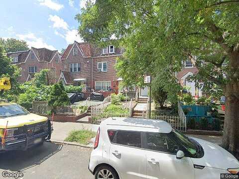 79Th, JACKSON HEIGHTS, NY 11372
