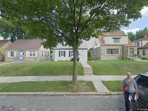 19Th, MILWAUKEE, WI 53209