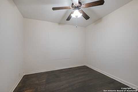 Gilbert, SAN ANTONIO, TX 78213