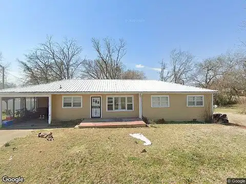 White, SAVANNAH, TN 38372