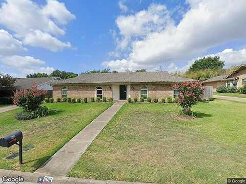 Robindale, BEDFORD, TX 76022