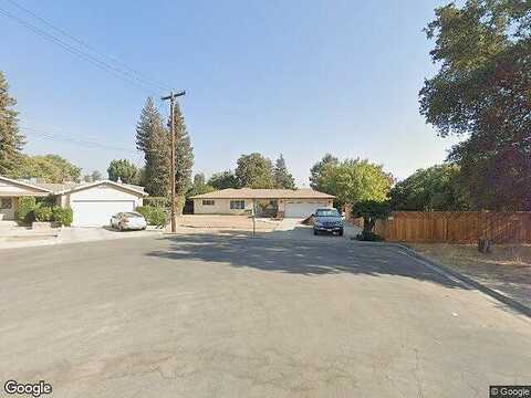 Palm, REEDLEY, CA 93654
