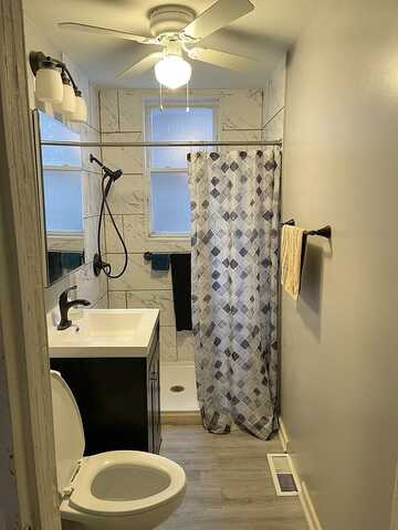 116Th, CHICAGO, IL 60628