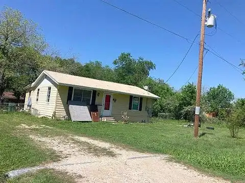 Michalk, THORNDALE, TX 76577