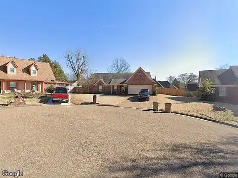 English, MEMPHIS, TN 38125