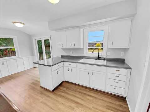 Major, MINNEAPOLIS, MN 55443