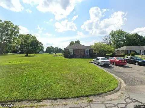 Bennett Dr # B, PIQUA, OH 45356