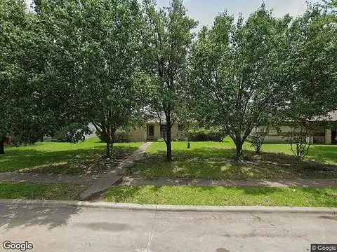 Laguna, GARLAND, TX 75043