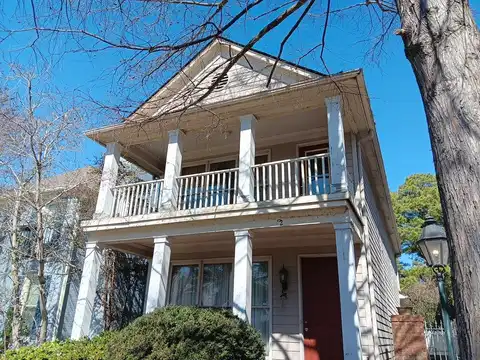 Island Crest Circle, Memphis, TN 38103