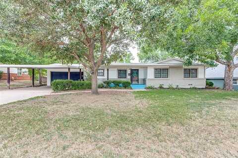 Brooks, RICHLAND HILLS, TX 76118