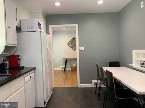 Hillcrest, ANNANDALE, VA 22003