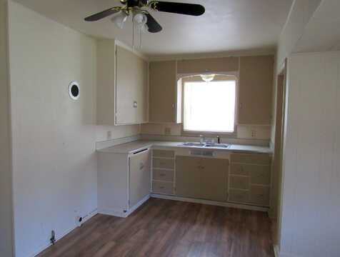 Arthur, KLAMATH FALLS, OR 97603