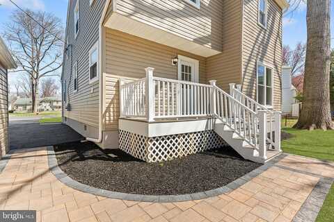 Oak, LANGHORNE, PA 19047