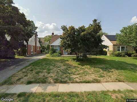 Walnut Hill, HAVERTOWN, PA 19083